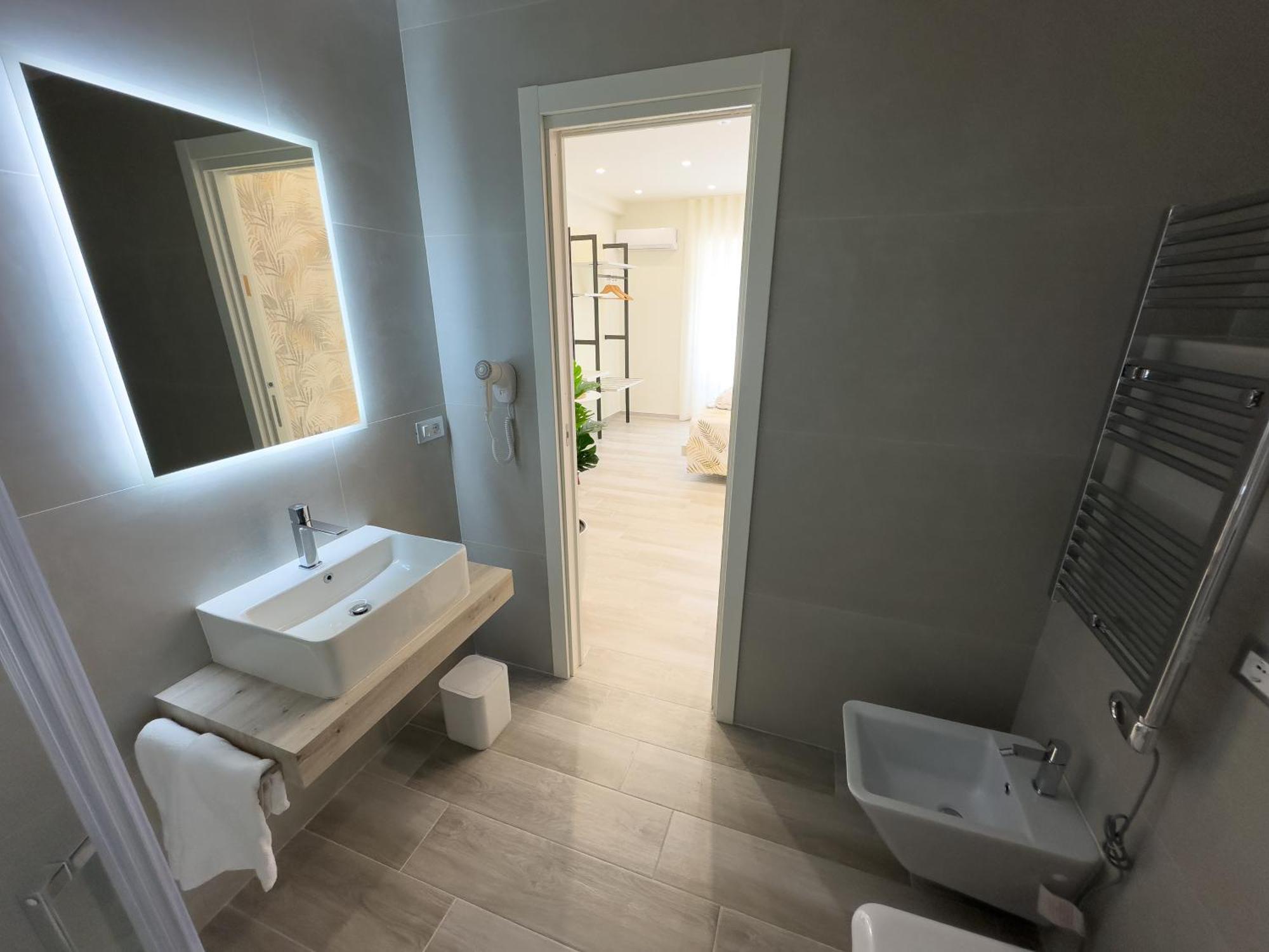 Al Civico3 Home & Suites Salerno Exterior photo